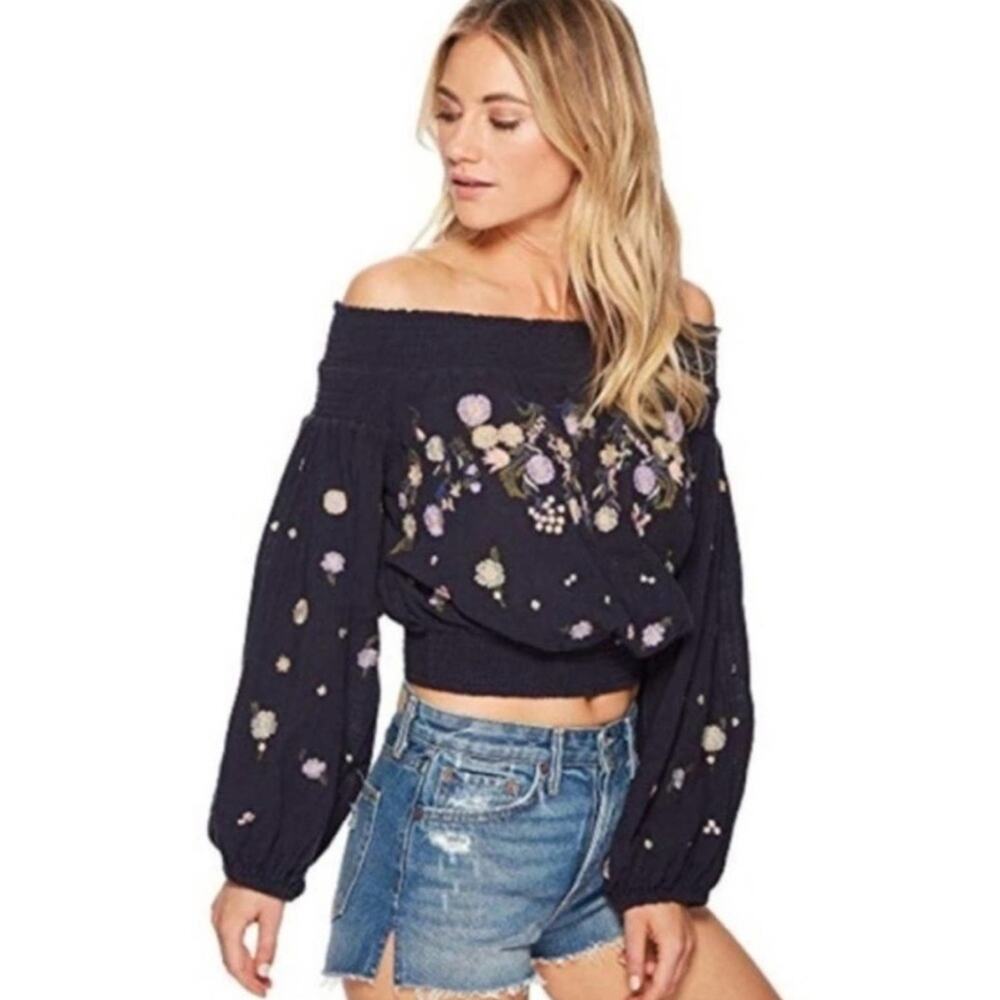 FREE PEOPLE Women's Saachi Navy Smocked Off Shoulder Long Sleeve Crop Blouse